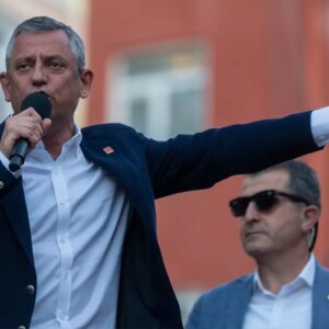 avukat mehmet y nufuz ticareti nedeniyle gozaltinda DFbJWTGQ