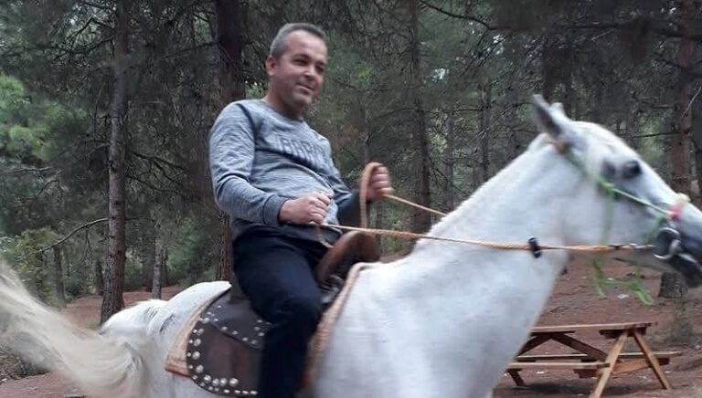 denize-giren-ogretmen-bogularak-hayatini-kaybetti-xlcBjzBJ.jpg
