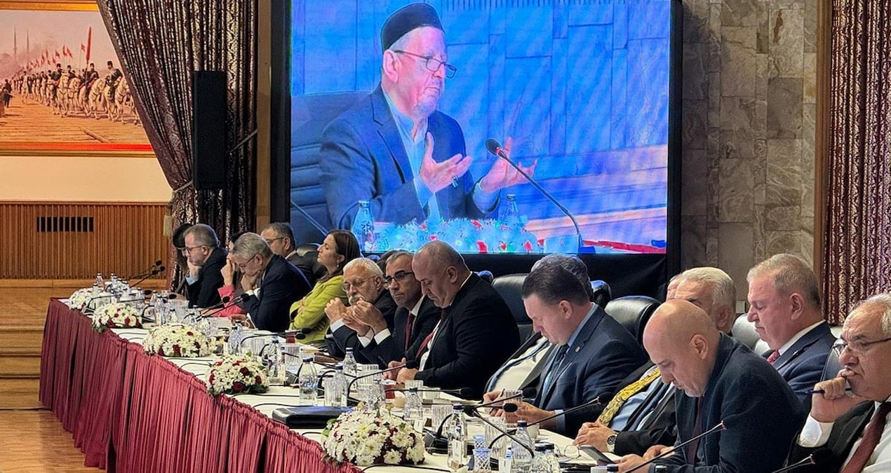 dem partiden aciklama komisyonu terk etmedik YAh36qlq