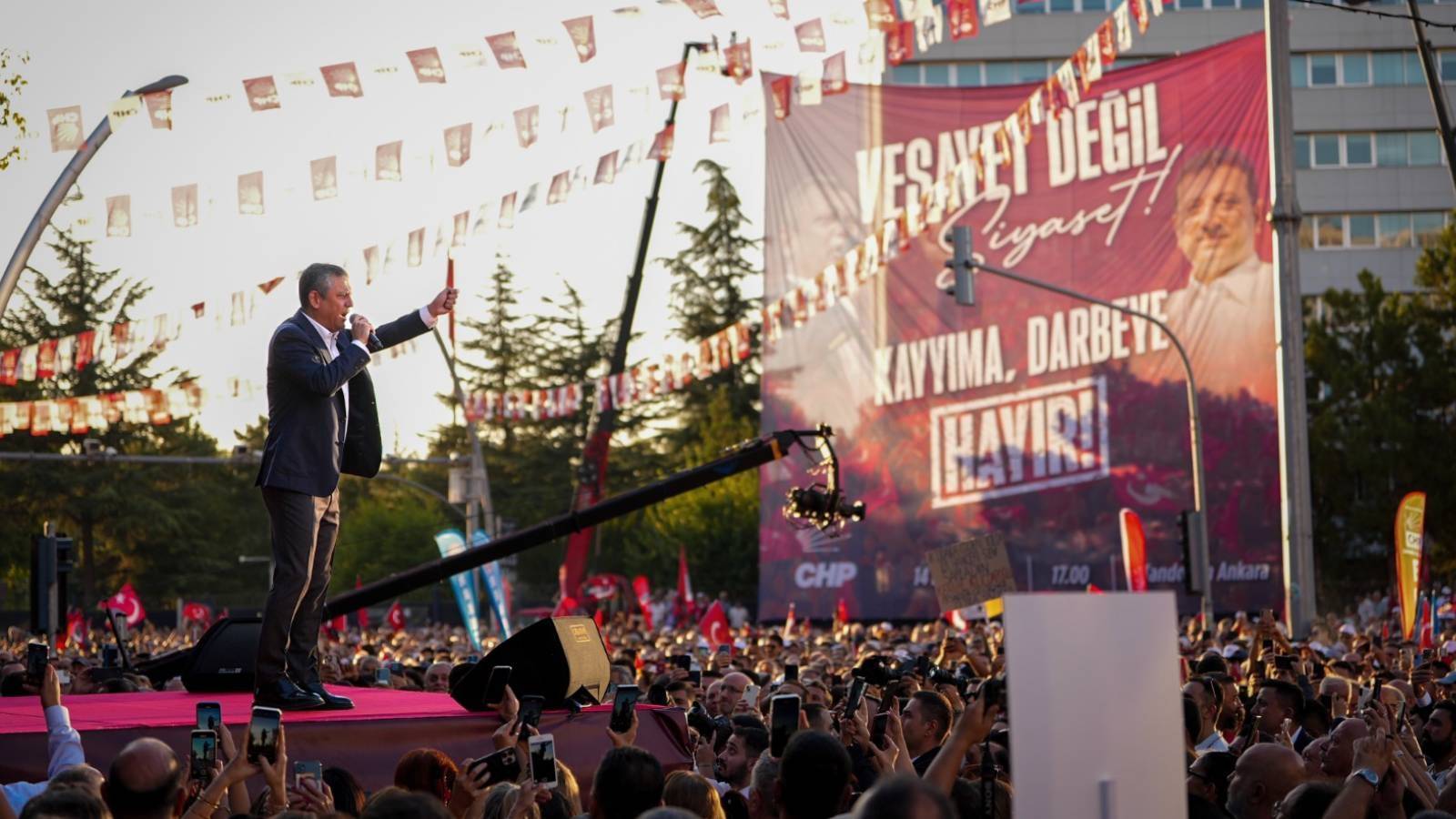 ozgur ozel kent uzlasisi davasi turkiye icin bir utanctir baris diyenler kurtlerin belediyelere secilmesini suc sayiyor MbJGEYt8