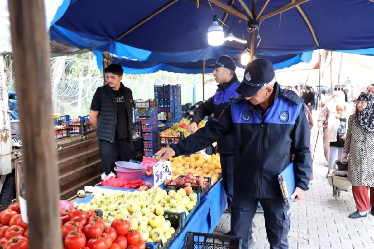 kartepede zabita ekiplerinden semt pazarlarina denetim pEPkZ37i.jpg