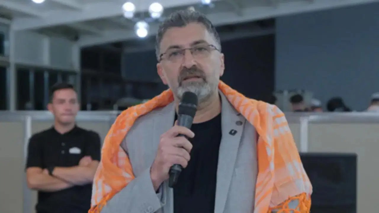 CHP’li Belediye Başkanı Kadir Kumbul İstifa Etti: Yeni Adresi AKP Mi Olacak?