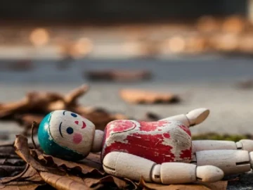 Çocukluk Döneminde Duygusal Yoksulluk ve Ebeveynlikteki Etkileri