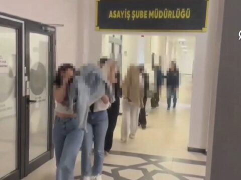 Kocaeli merkezli fuhuş operasyonunda 18 şüpheli yakalandı