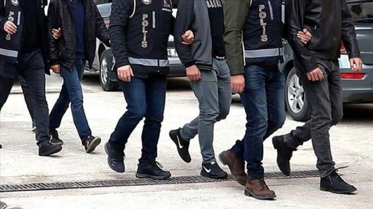 Ankarada cankaya belediyesine yolsuzluk operasyonu cankaya belediye baskani huseyin can guner dahil 36 kisiye 18OfnRsY